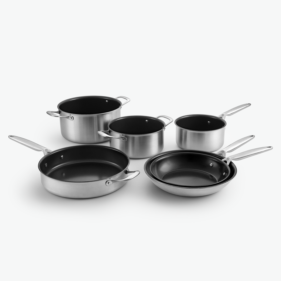 Signature-set i 3-Ply keramisk: två grytor, kastrull, sautépanna och stekpannor Ø24 och Ø28 cm, utan lock