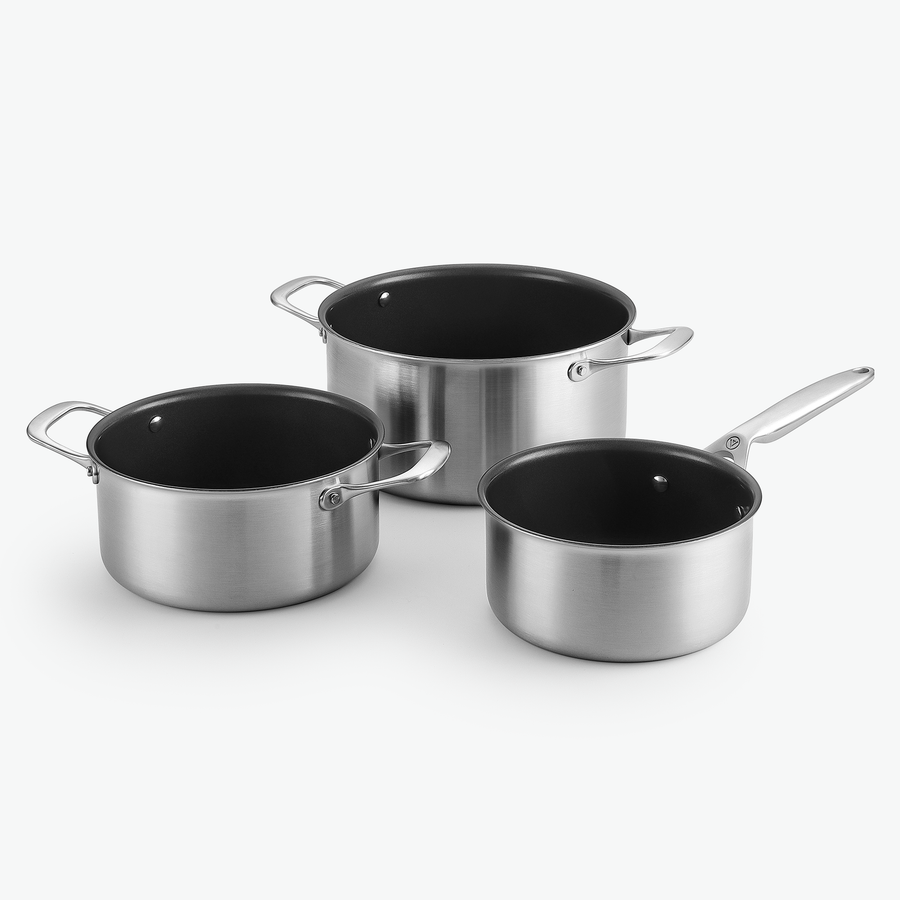Gryta Trio i 3-Ply keramisk: kastrull 2,2 l och grytor på 3 l och 5,6 l, utan lock, sett snett framifrån