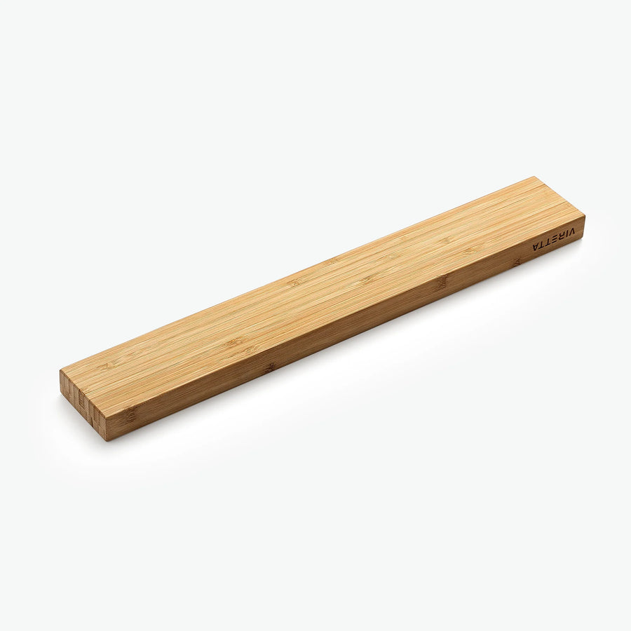 Knivmagnet i bambu, 40 cm, sedd snett ovanifrån