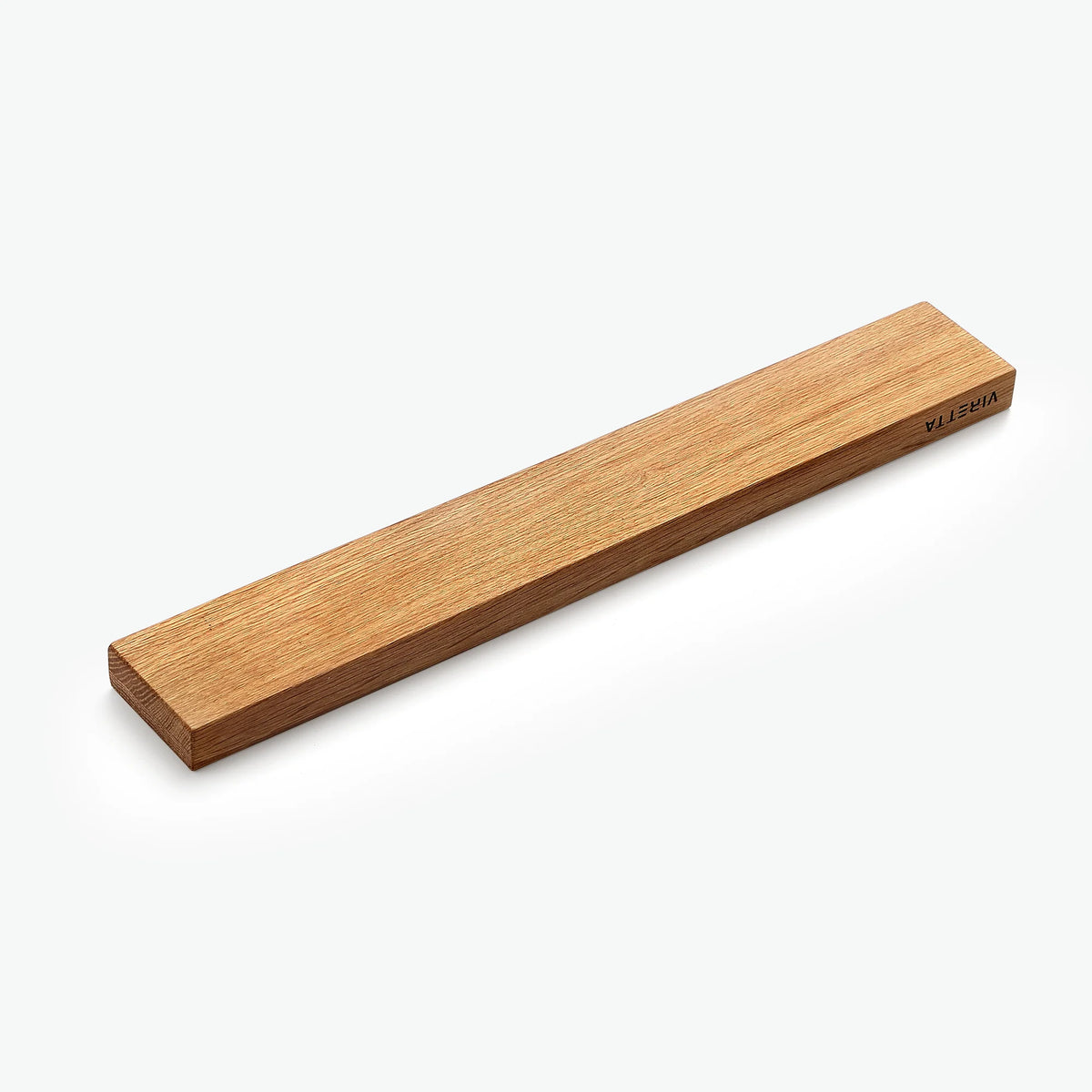 Knivmagnet i ek, 40 cm, sedd snett ovanifrån