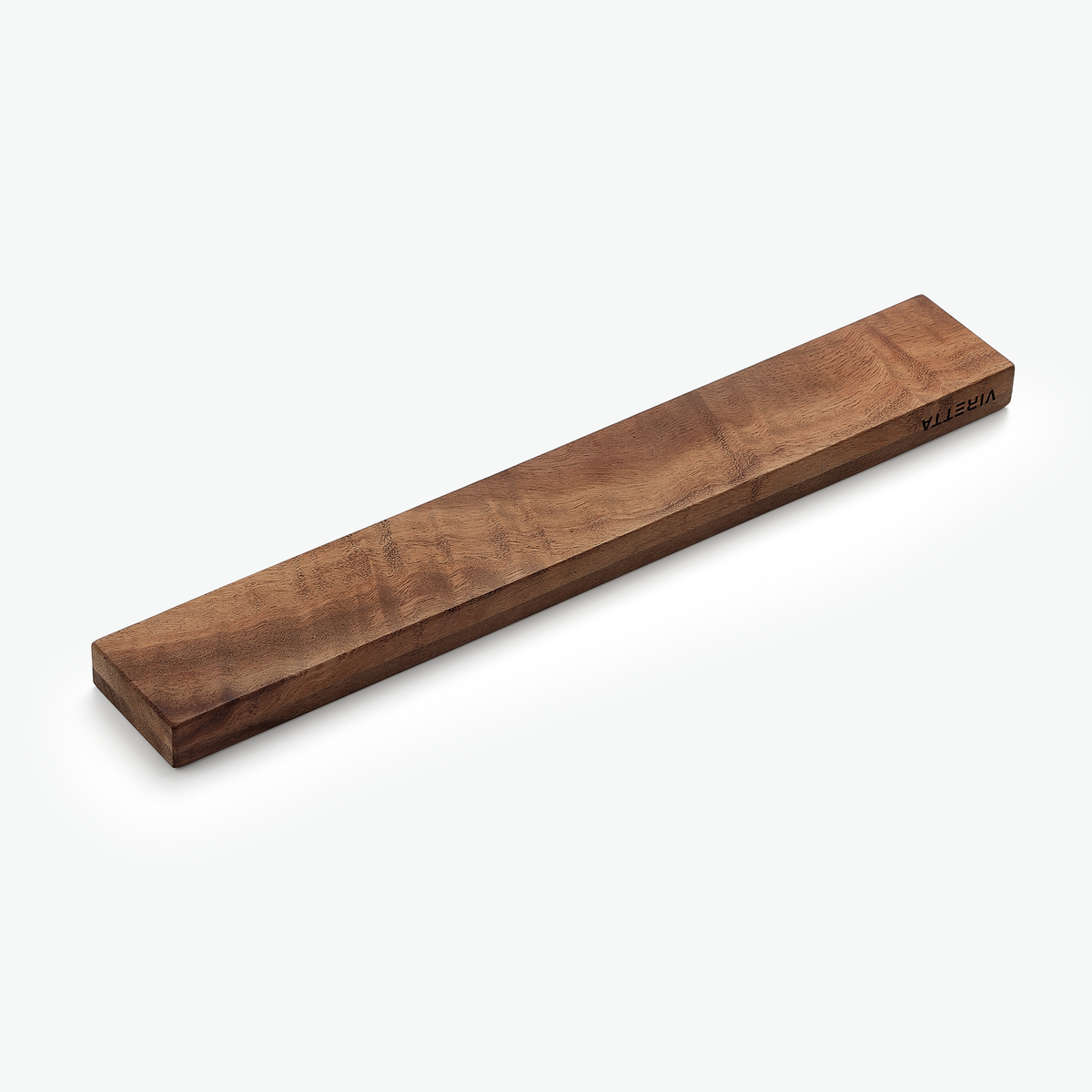 Knivmagnet i valnöt, 40 cm, sedd snett ovanifrån