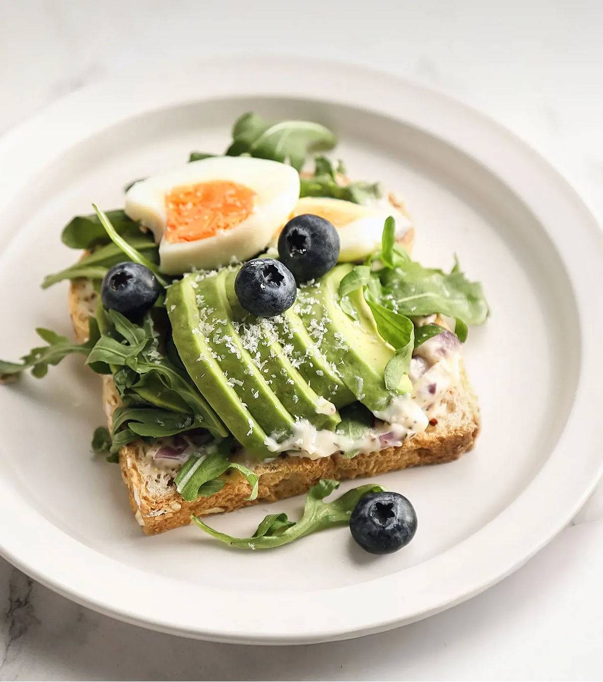 Avokadotoast med ägg