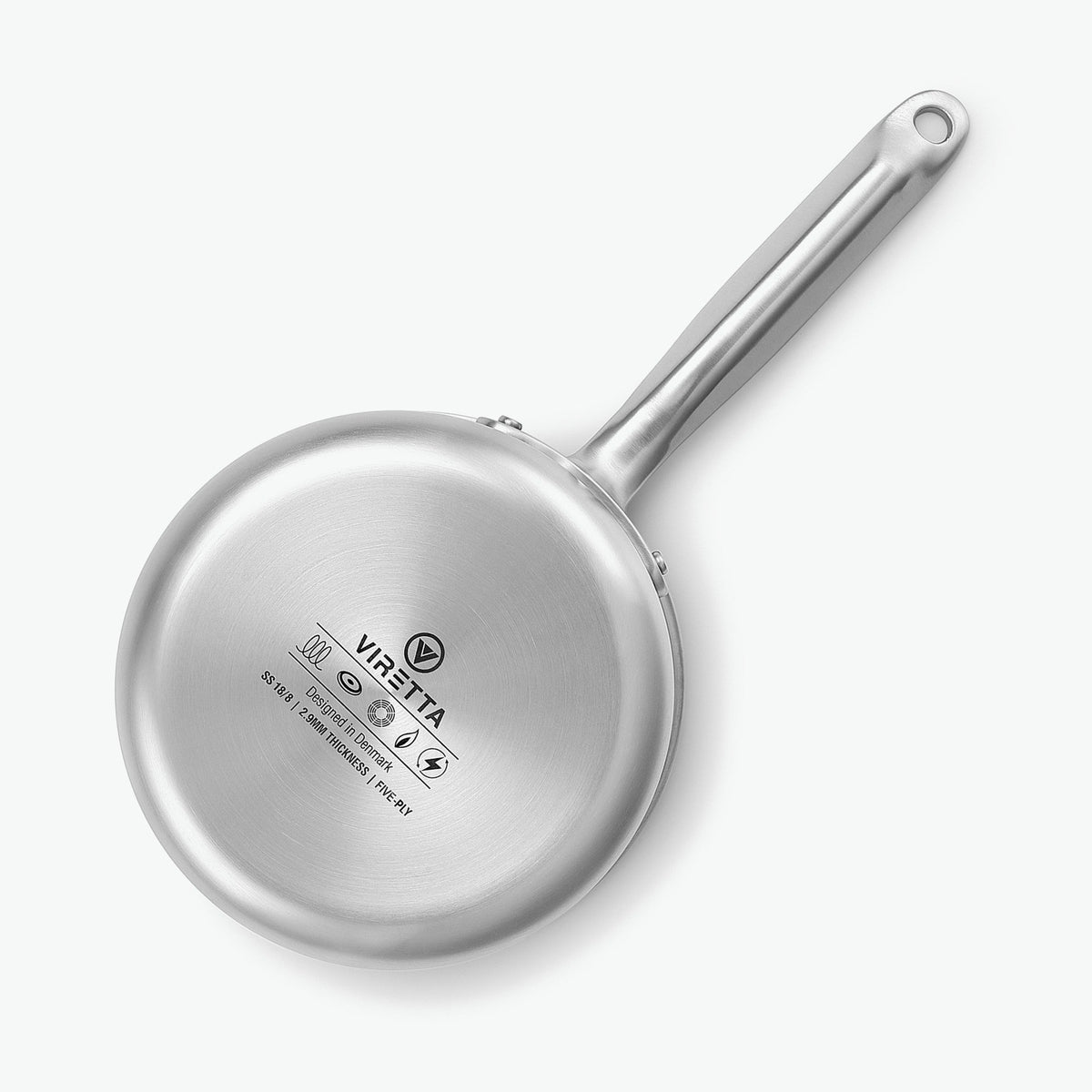 Botten på kastrull i 5-Ply rostfritt stål med kopparkärna, Ø16 cm, 2 l, sedd underifrån