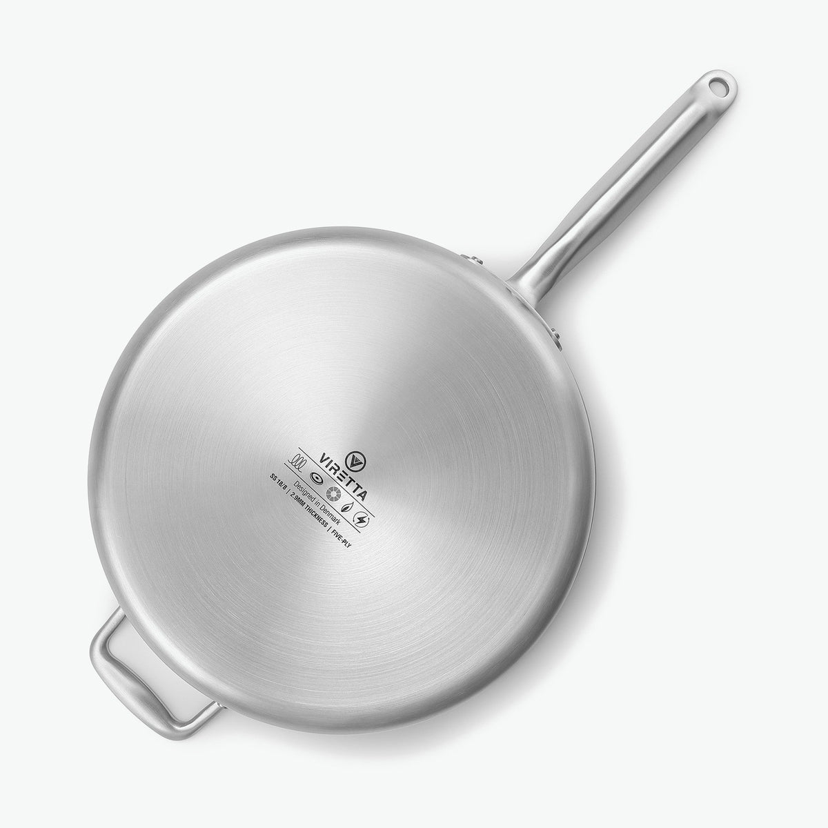 Botten på sautépanna i 5-Ply rostfritt stål med kopparkärna, Ø28 cm, sedd underifrån