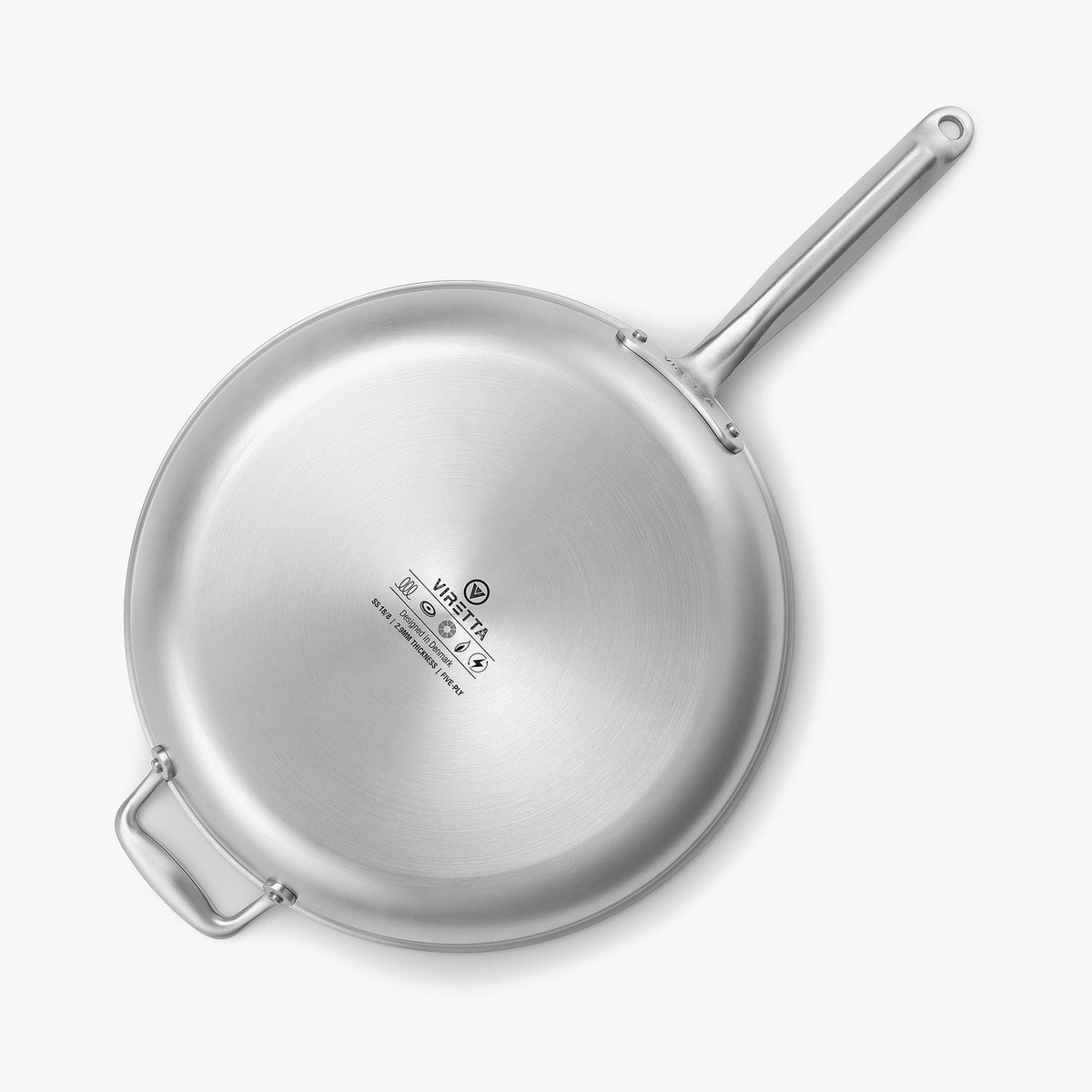 Botten på stekpanna i 5-Ply rostfritt stål med kopparkärna, Ø30 cm, sedd underifrån